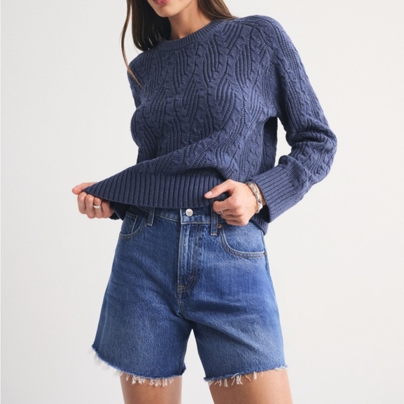 ABERCROMBIE High Rise Loose Short NWT - Picture 3 of 15